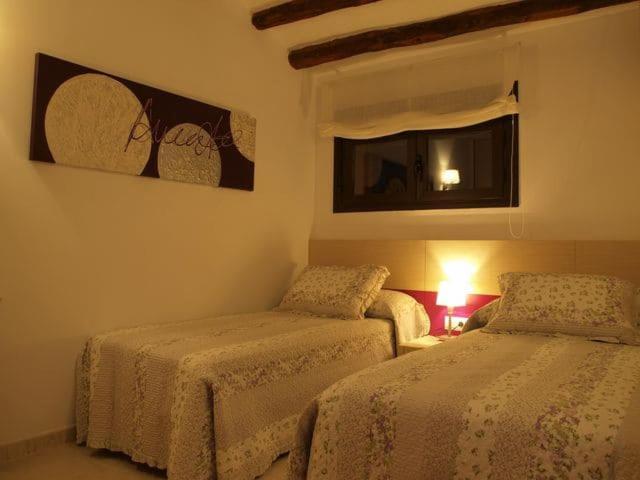 Apartamentos Berdiel Casbas de Huesca Exterior photo